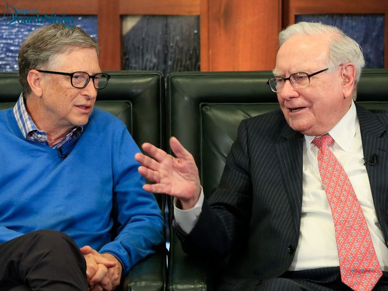 2 tỷ phú Bill Gates và Warren Buffett quản lý thời gian trong cuộc sống như thế nào?