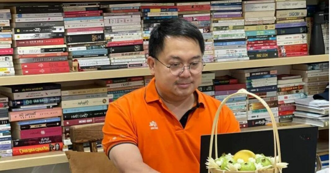 Các cuốn sách Phó chủ tịch Hội đồng trường - Đại học FPT Hoàng Nam Tiến khuyên doanh nhân đọc chứa đựng nhiều bài học, triết lý cuộc sống và kinh doanh sâu sắc.