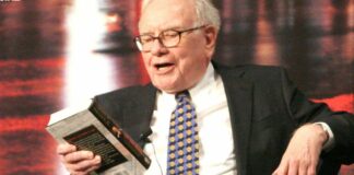 6 Cuốn sách được Tỷ phú Warren Buffett khuyên đọc để bạn sáng suốt hơn