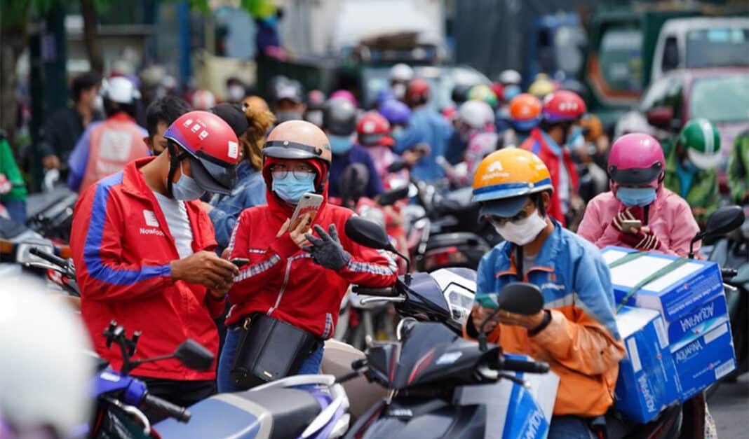 36,7% lao động trình độ cao ở Việt Nam đang làm Xe ôm, Shipper: Một thế hệ tri thức đang bị đánh cắp?