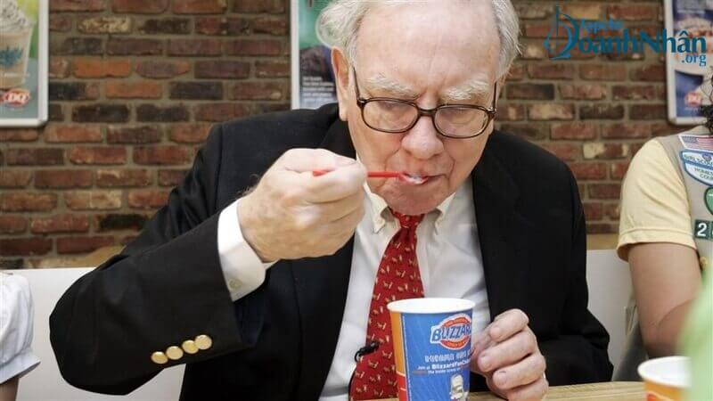 8 lời khuyên của tỷ phú Warren Buffett giúp bạn có 1 triệu USD ở tuổi 31