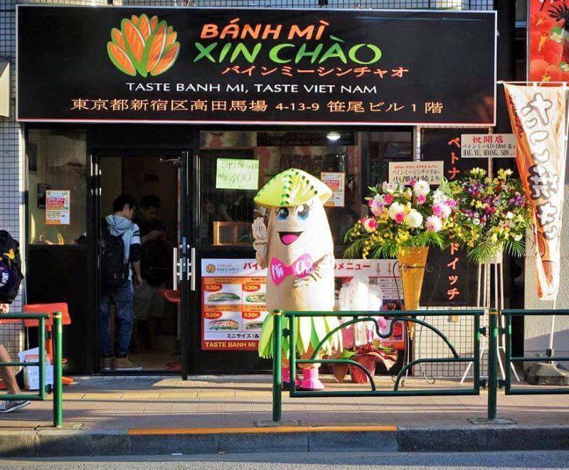 Bánh mì Xin chào của anh em người Việt tại Nhật bán 100.000 đồng/ổ, đã có  cửa hàng nhượng quyền đầu tiên