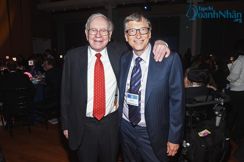 Bài học đắt giá nhất Bill Gates nhận được từ Warren Buffett sau 30 năm làm bạn