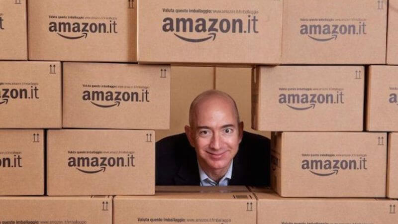 Chuyến bay 5,5 tỷ USD vào vũ trụ của Jeff Bezos đầy rẫy những bí mật đen tối đằng sau?