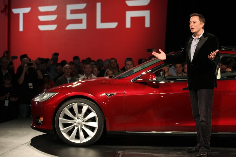 Cổ phiếu Tesla lao dốc, tỷ phú Elon Musk mất 16,3 tỷ USD sau một đêm
