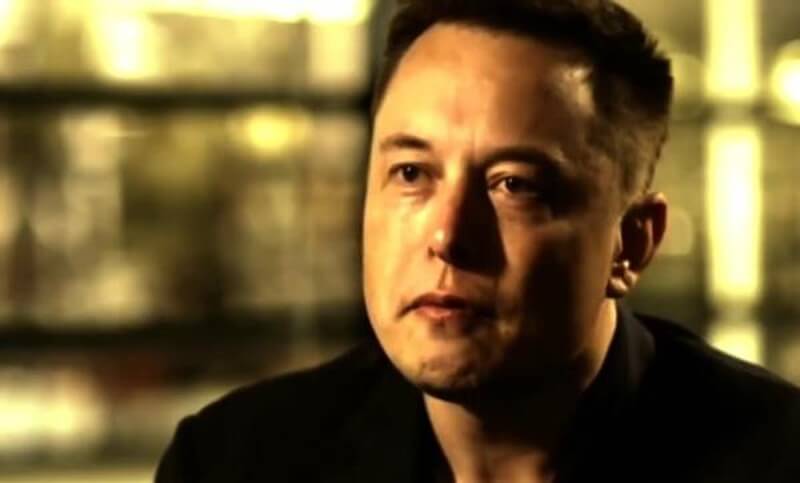 Giàu nhất thế giới với 300 tỷ USD nhưng Elon Musk từng khóc khi suýt phá sản năm 2008