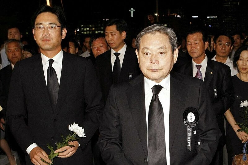 "Hoàng đế" Samsung Lee Kun-hee: Hãy thay đổi tất cả, trừ vợ con bạn!
