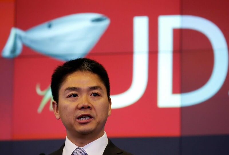 Kình địch của Jack Ma rời ghế CEO JD.com, tiếp tục ngấm đòn từ chính phủ TQ?