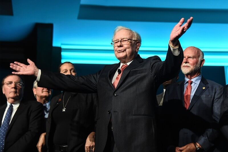 Tỷ phú Warren Buffett bật mí bí quyết để đầu tư có lãi trọn đời