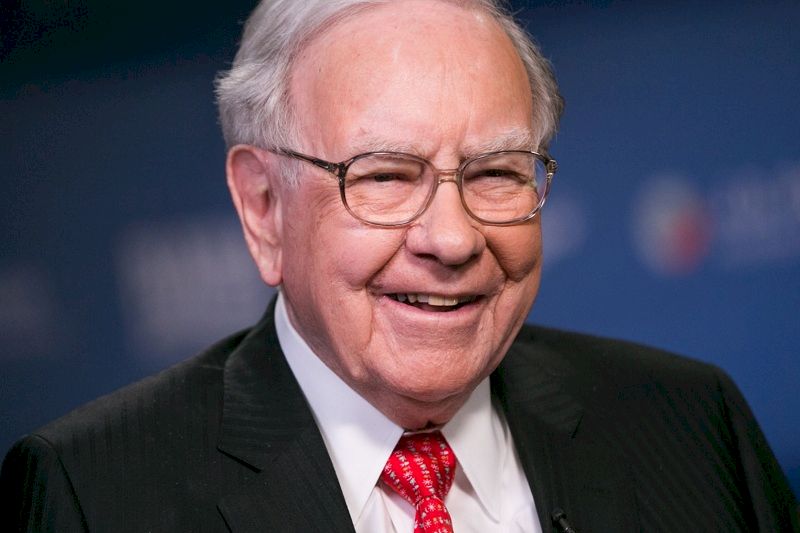 Tỷ phú Warren Buffett và bài học về thước đo lớn nhất của sự thành công