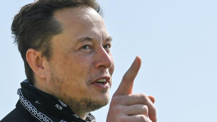 Sắp phải nộp thuế 15 tỷ USD, Elon Musk tính bán bớt cổ phần trong Tesla -  Nhịp sống kinh tế Việt Nam & Thế giới
