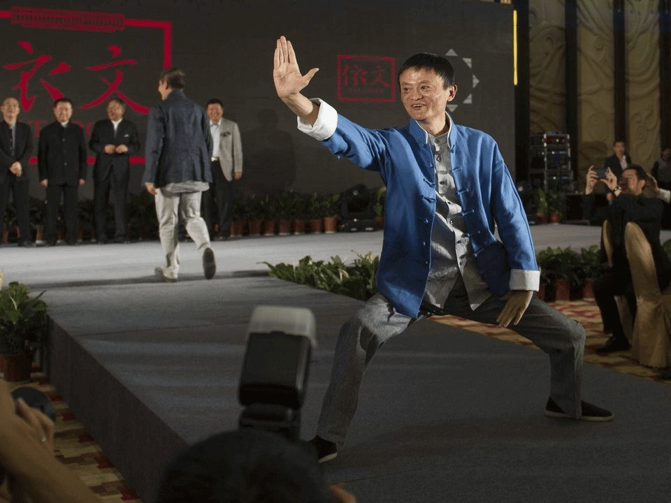 10 chân lý để đời của Jack Ma đáng để đọc, ngẫm và cover: Làm bất cứ điều gì cũng đều phải có điểm đột phá, nếu không có sự đột phá đồng nghĩa với không làm - Ảnh 2.