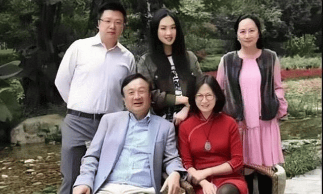 Cuộc đời của Nhậm Chính Phi "linh hồn" của Huawei: 43 tuổi bị lừa 290 nghìn USD, công ty bị xóa tên, vợ bỏ đi, đem theo con cái và ba mẹ sống trong một căn hộ 10 m2