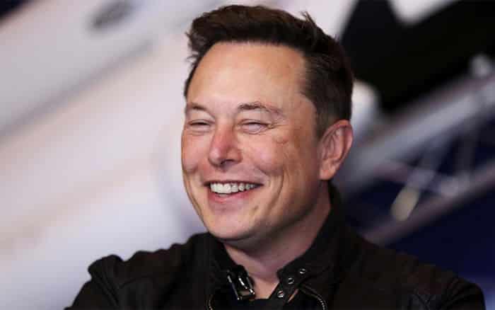 Elon Musk khẳng định vị thế người quyền lực nhất thế giới: Con người của tất cả những điều phi thường cộng lại!