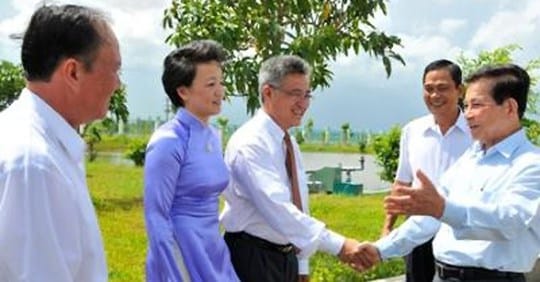 Ông Nguyễn Thanh Mỹ (giữa) trong một lần chào mừng nguyên Chủ tịch nước Nguyễn Minh Triết.