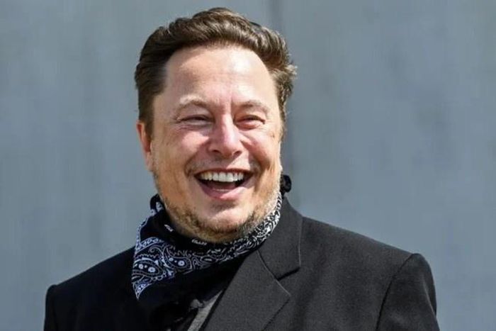  Elon Musk nhiều lần gửi email cho nhân viên vào giờ ngủ. Ảnh: Patrick Pleul. 