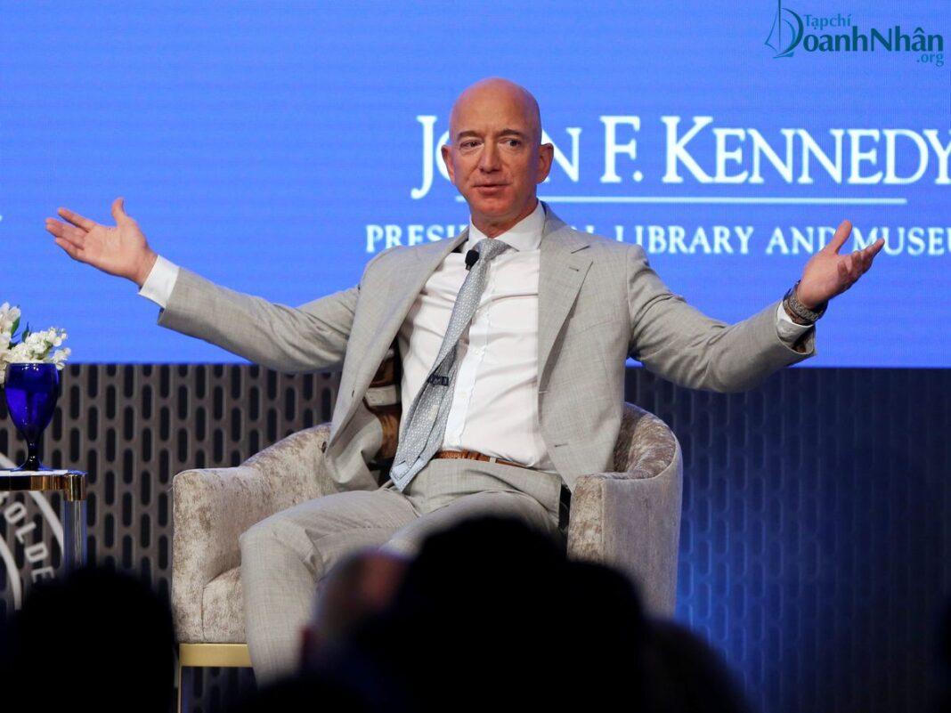 Tỷ phú Jeff Bezos trở lại chiếc ghế “giàu nhất thế giới”